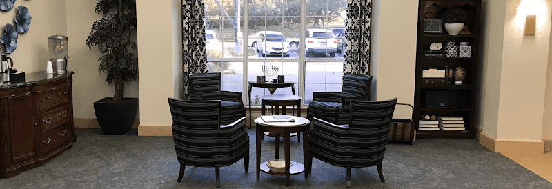 Photo of SIGNATURE POINTE