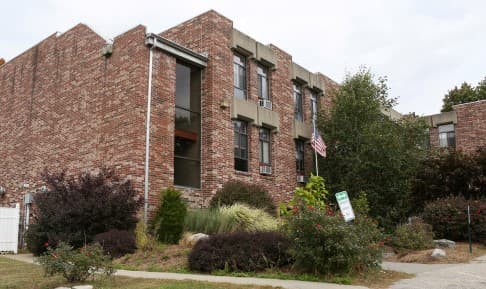 Photo of THE OXFORD REHABILITATION & HEALTH CARE CENTER