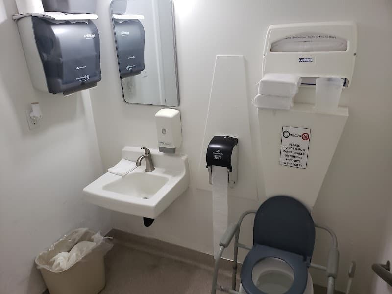 Photo of WOODSIDE HEALTHCARE CENTER