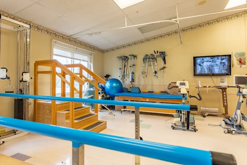 Photo of AUTUMN LAKE HEALTHCARE AT HOMEWOOD