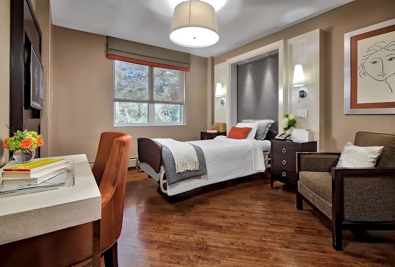 Photo of WARREN BARR LINCOLN PARK