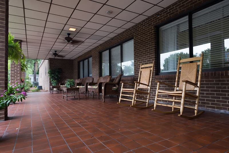 Photo of White Oak Manor - Burlington