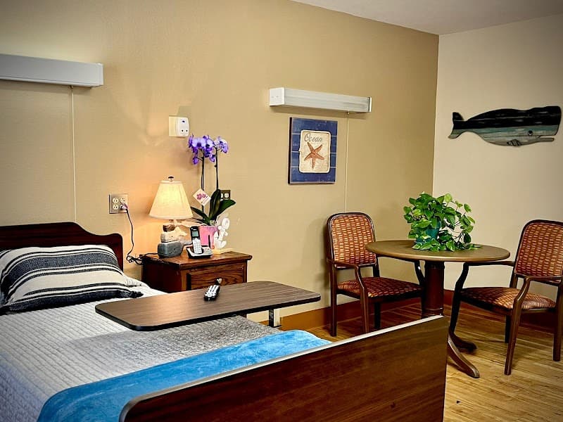 Photo of CEDAR RIDGE REHABILITATION AND HEALTHCARE CENTER